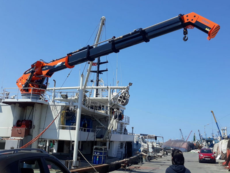 ASELKON marine crane  ship crane port crane manufacturer